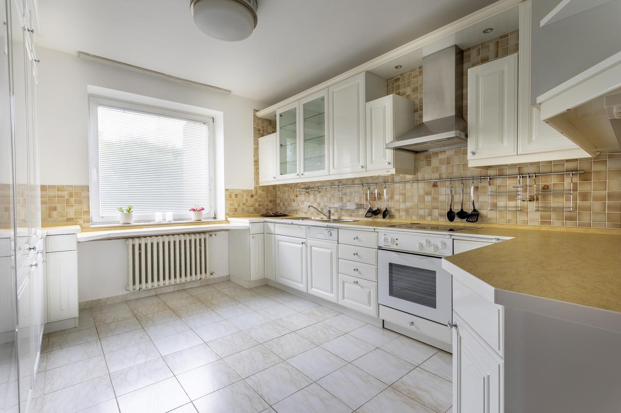 Red Subway Appartement Praag